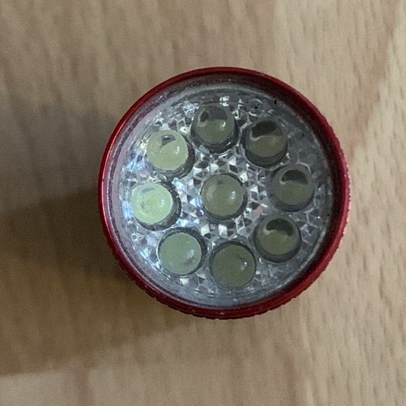 Metrix LED Flashlight - Picture 2 of 2